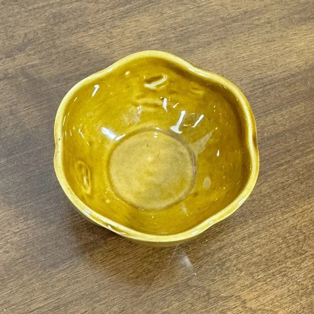 Vintage Mustard Brown Stoneware Scalloped Bowl Pumpkin Shape Unmarked 3.25
